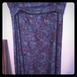 LulaRoe Maxi size Med